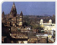 Chaturbhuj & Ram Raja Temple 